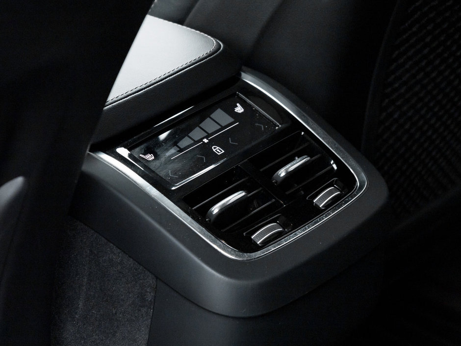 2022 Volvo XC90 T6 AWD Inscription 7-Seater  CPO  BOWERS & WILKINS-27