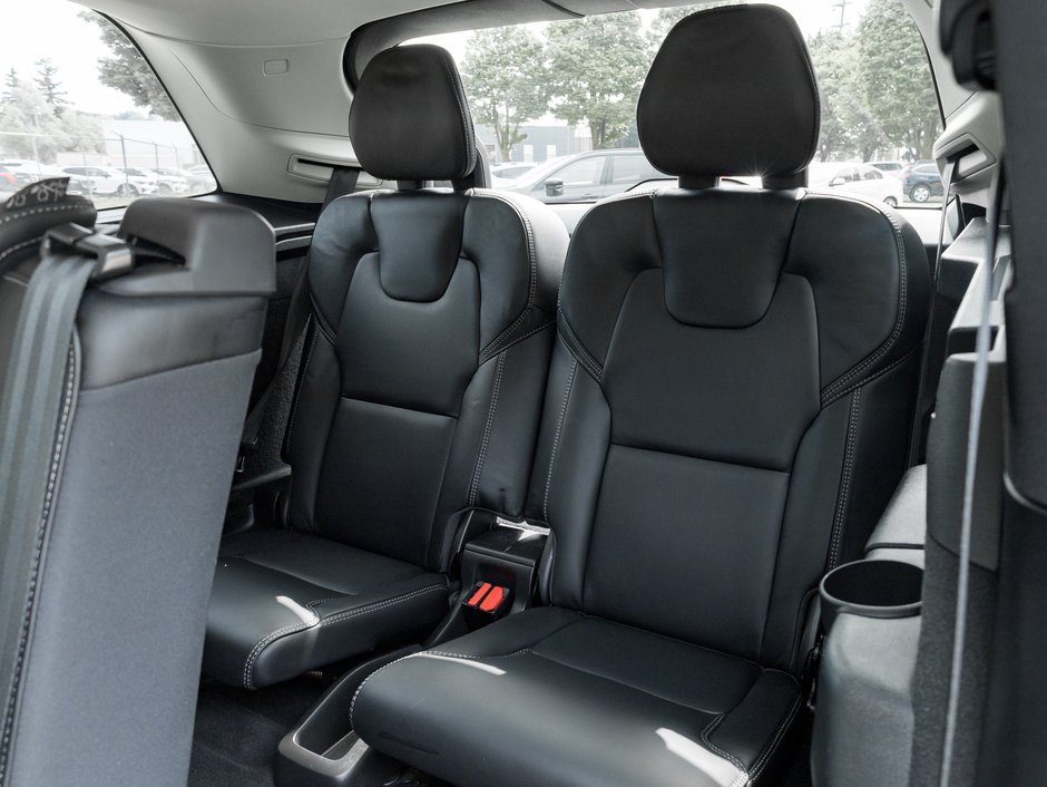 Volvo XC90 T6 AWD Inscription 7-Seater  BOOSTER SEAT  CPO 2022-29