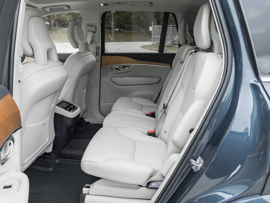 2022 Volvo XC90 T6 AWD 7-Seater  HUD  21 ALLOY WHEELS  CPO-22