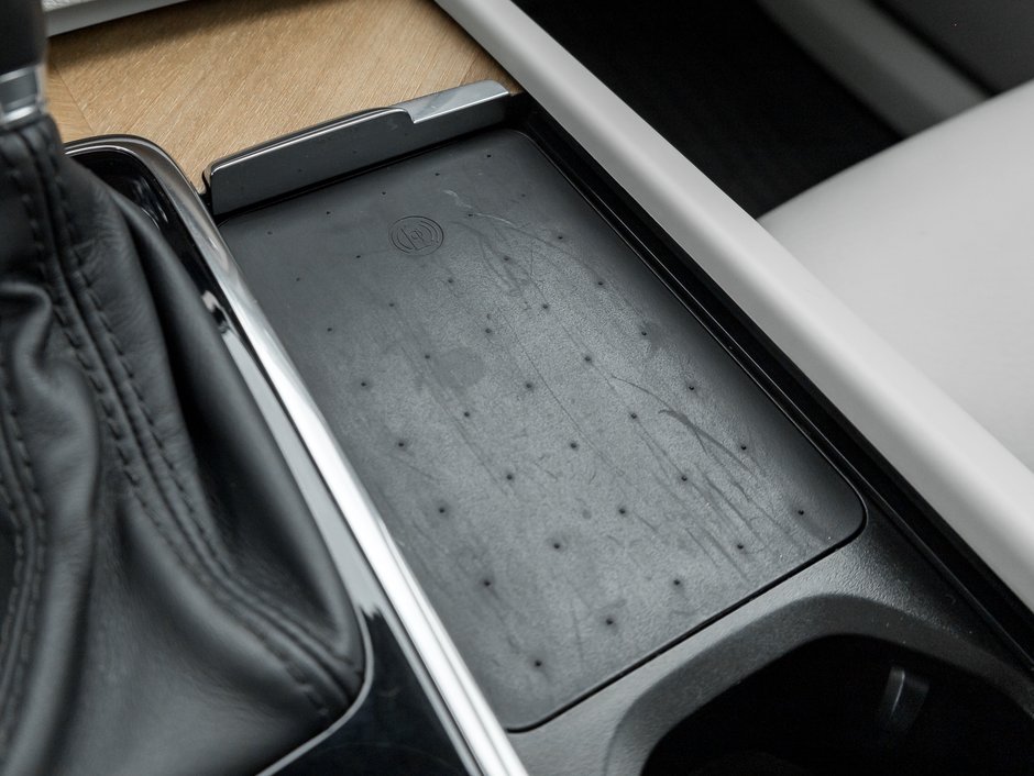 2022 Volvo XC90 T6 AWD 7-Seater  HUD  21 ALLOY WHEELS  CPO-16