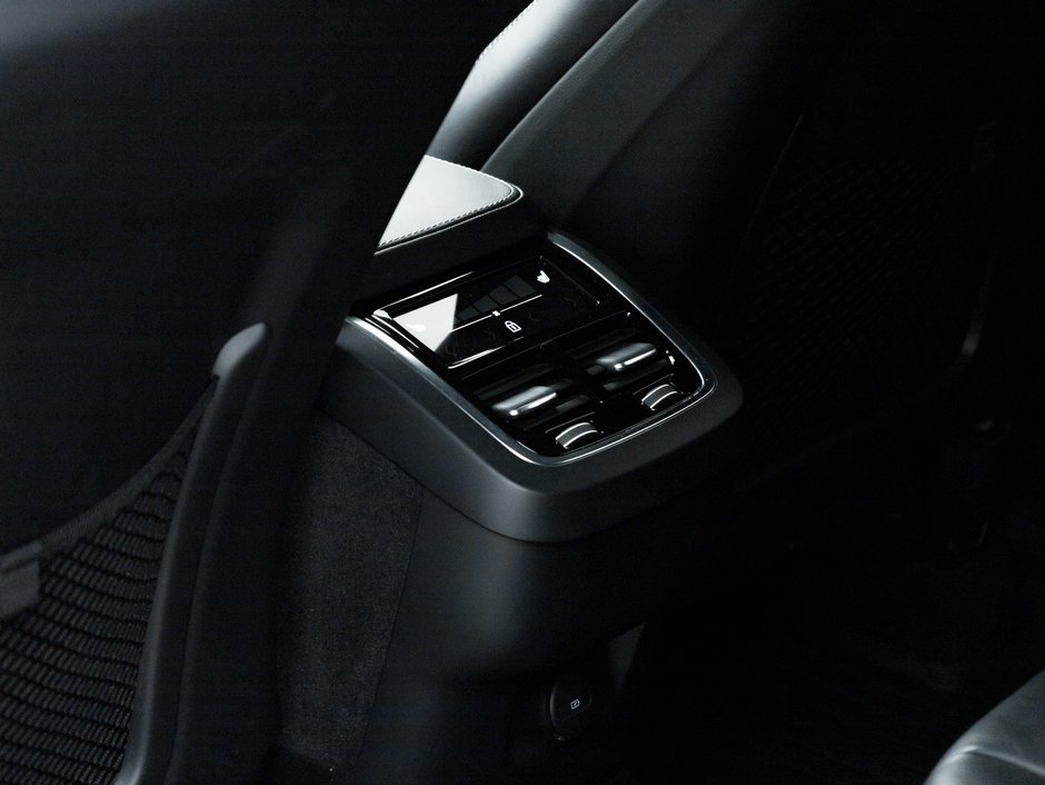 Volvo XC90 T6 AWD R-Design 22ALLOY WHEELS  NAPPA LEATHER CPO 2022-22