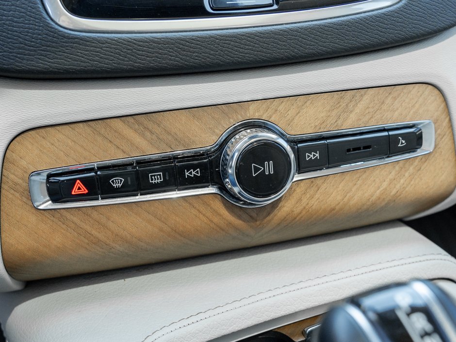 Volvo XC90 T6 AWD Momentum 7 Seater LOW KM CPO RATE fr 2.99%* 2022-17