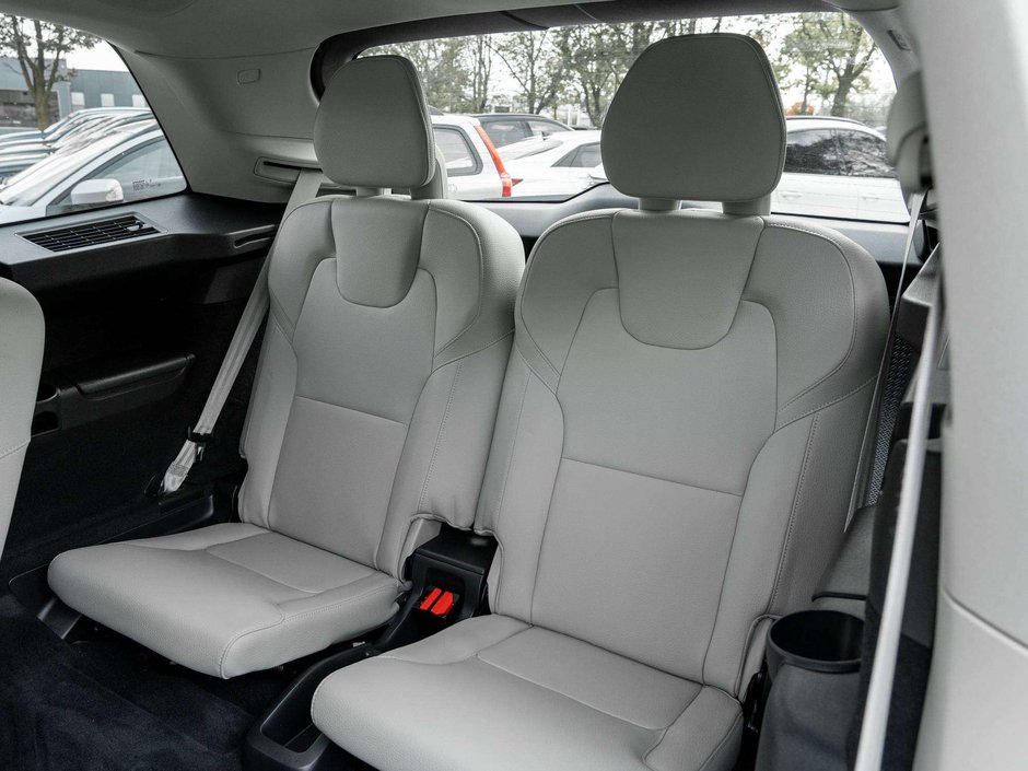 Volvo XC90 Momentum^Harman Kardon^20Wheels^CPO rate fr2.99%* 2022-24