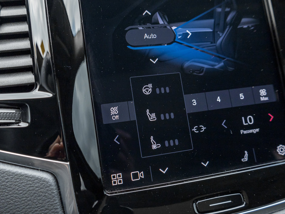2023 Volvo XC90 B6 AWD Ultimate Dark Theme  FINANCE RATE fr 3,24%*-23
