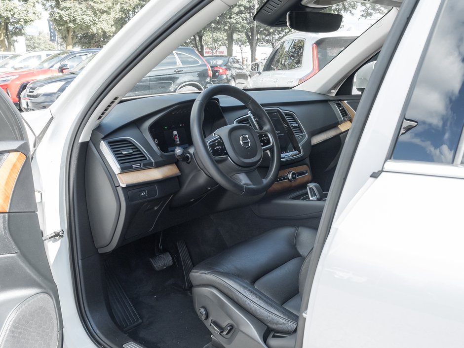 2023 Volvo XC90 B6 AWD Core 7-Seater  20 ALLOY WHEEL  VOLVO CPO-6