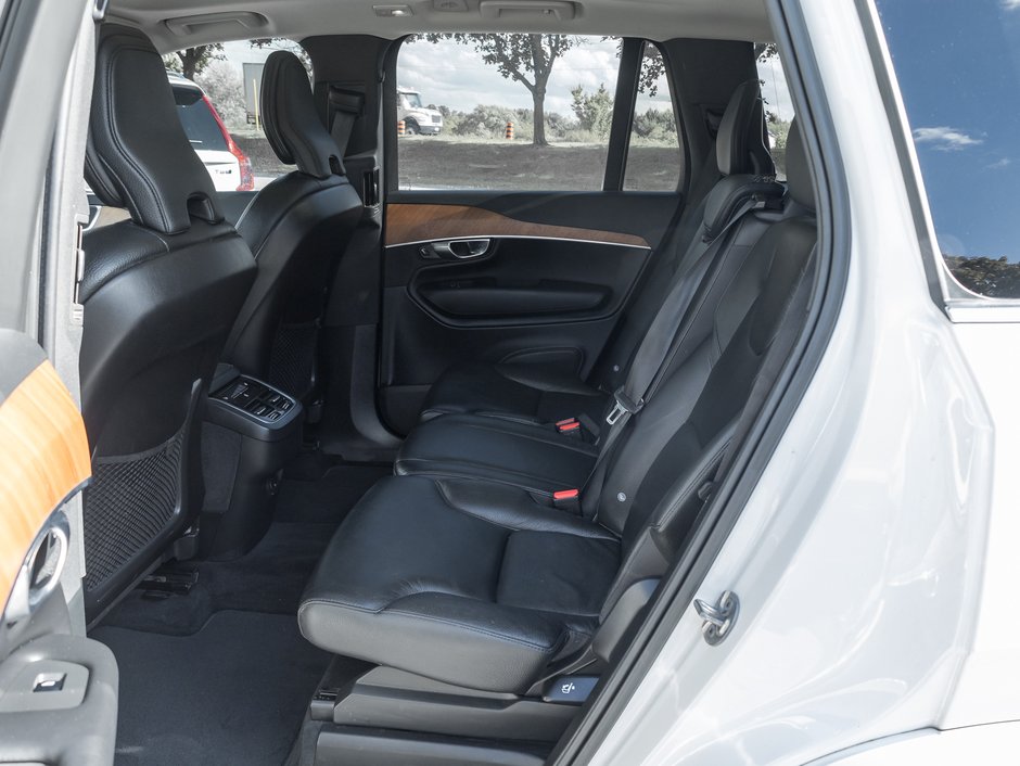 2023 Volvo XC90 B6 AWD Core 7-Seater  20 ALLOY WHEEL  VOLVO CPO-20
