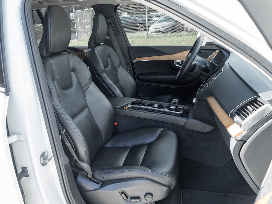 2023 Volvo XC90 B6 AWD Core 7-Seater  20 ALLOY WHEEL  VOLVO CPO-19