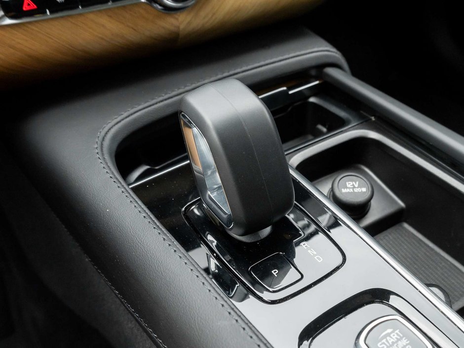 2023 Volvo XC90 Core-15