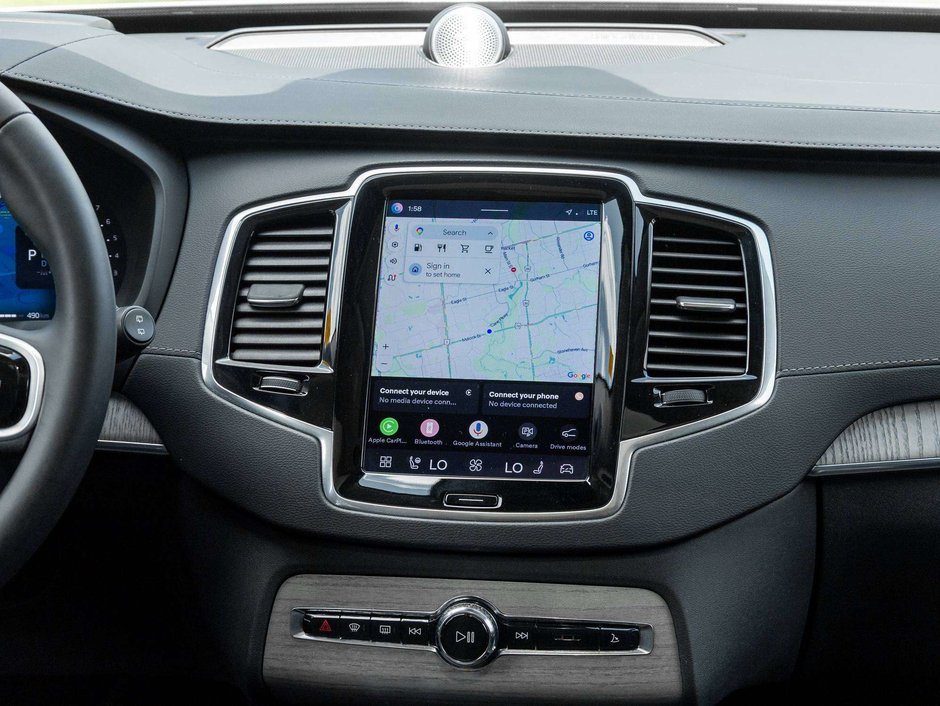 Volvo XC90 Ultimate Dark Theme 2023-29