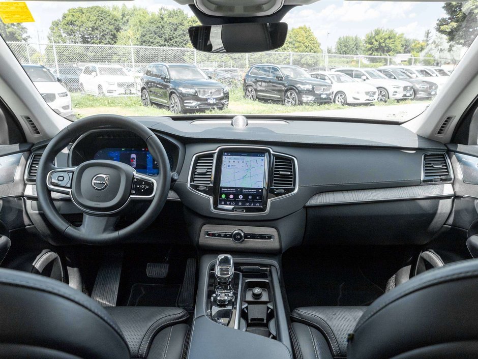 Volvo XC90 Ultimate Dark Theme 2023-28
