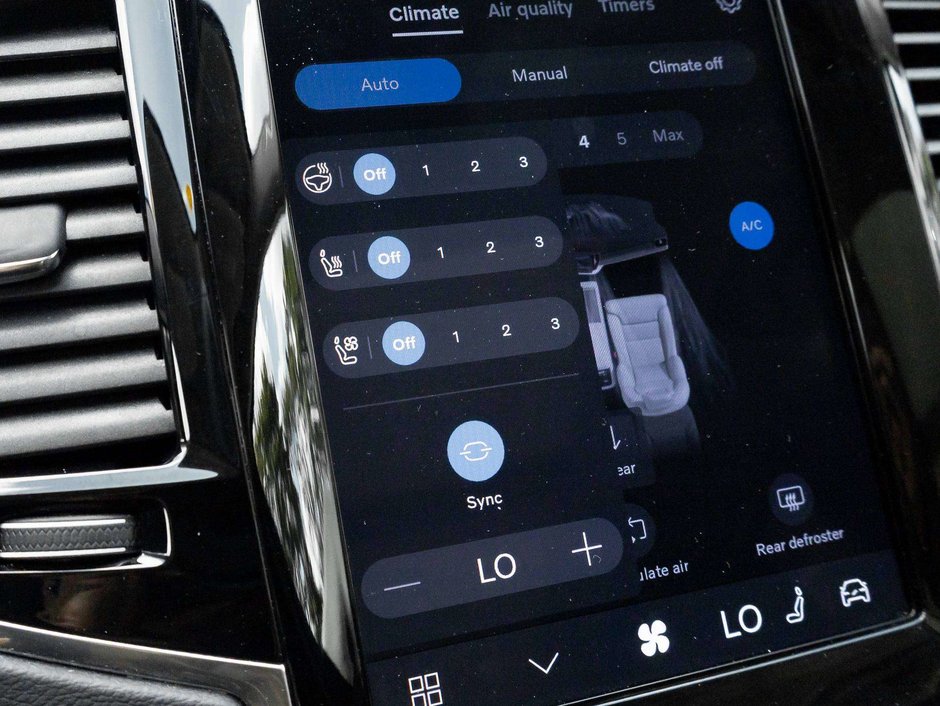 Volvo XC90 Ultimate Dark Theme 2023-21
