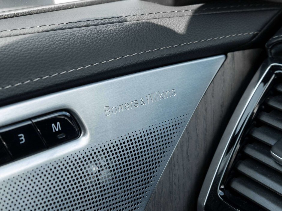 Volvo XC90 Ultimate Dark Theme 2023-16
