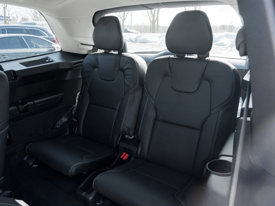 Volvo XC90 B6 AWD Ultimate Bright Theme 7-Seater CPO INCLUDED 2024-24