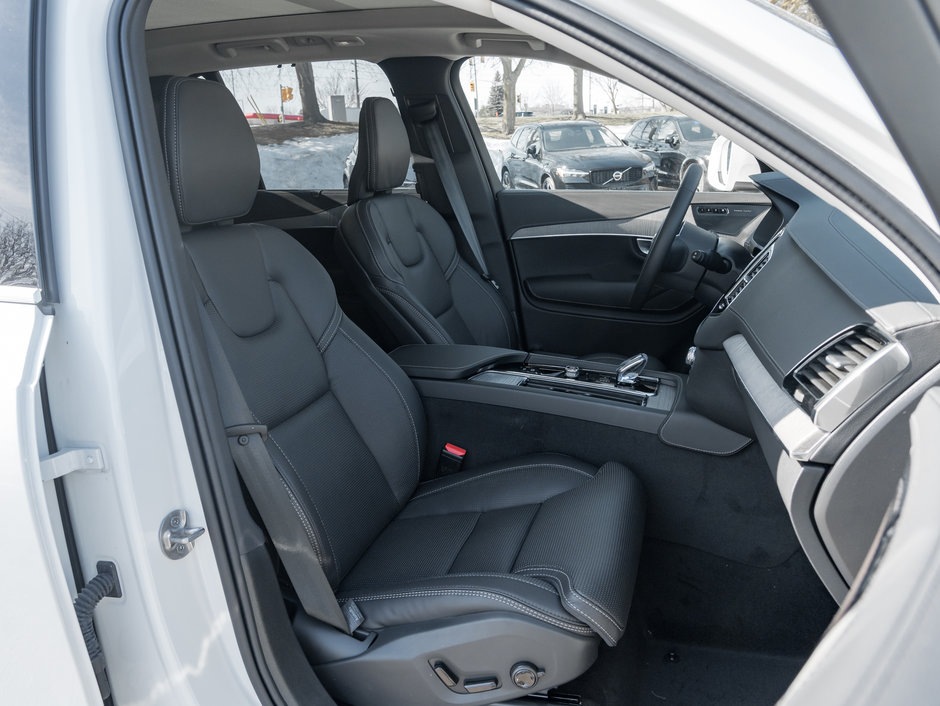 Volvo XC90 B6 AWD Ultimate Bright Theme 7-Seater CPO INCLUDED 2024-21