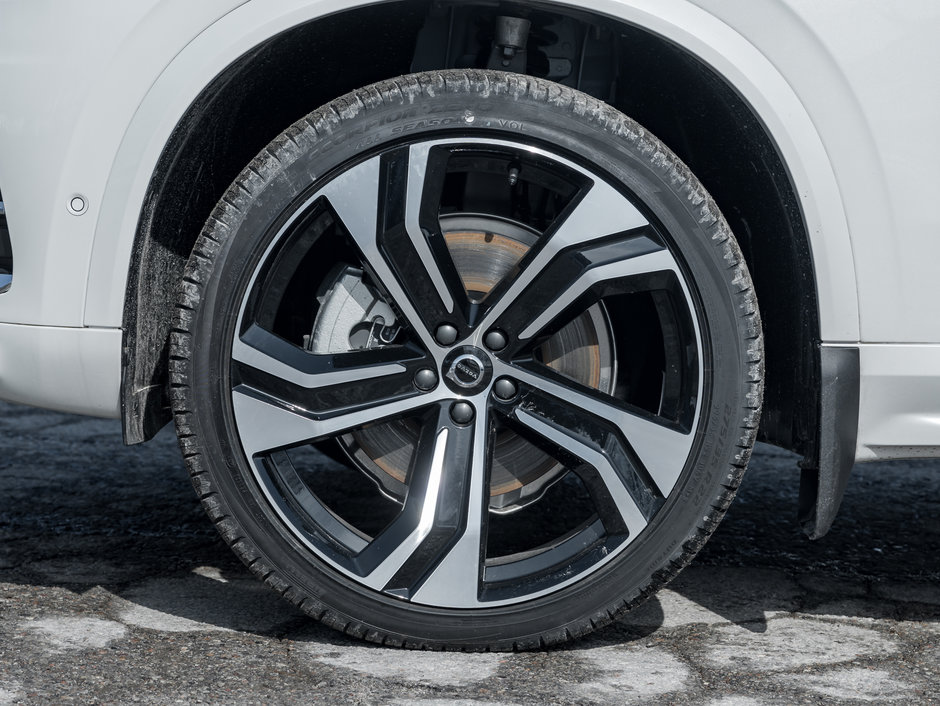 Volvo XC90 B6 AWD Ultimate Bright Theme 7-Seater CPO INCLUDED 2024-3