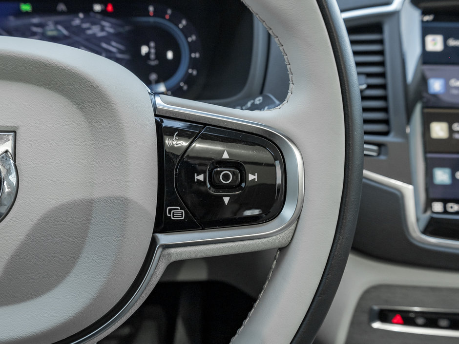 2024 Volvo XC90 B6 AWD Core Bright Theme 7-Seater OFF LEASE  CPO-11