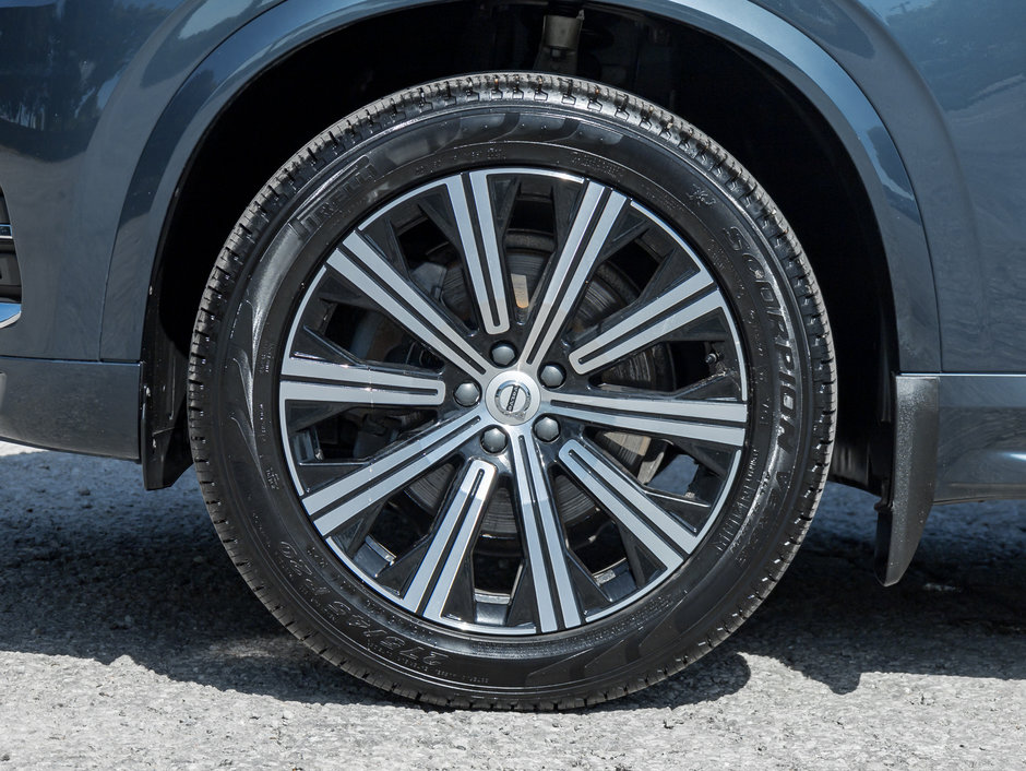 2024 Volvo XC90 B6 AWD Core Bright Theme 7-Seater OFF LEASE  CPO-3