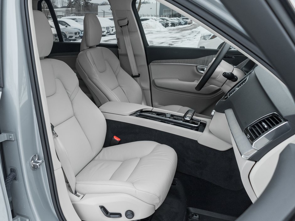 2024 Volvo XC90 B6 AWD Plus 7-Seater  21 ALLOY WHEEL  VOLVO CPO-21