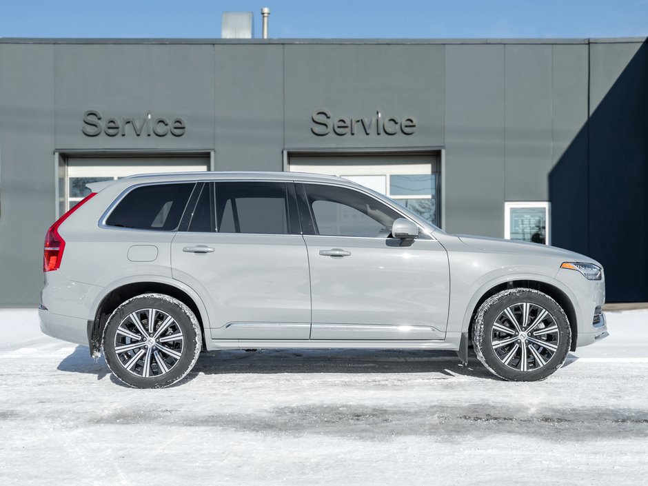 2024 Volvo XC90 B6 AWD 7-Seater  OFF LEASE  LOW MILEAGE  LIKE NEW-4