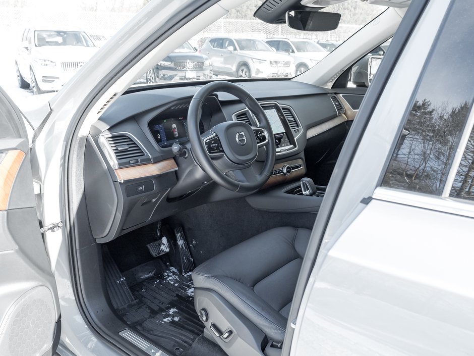 2024 Volvo XC90 B6 AWD 7-Seater  OFF LEASE  LOW MILEAGE  LIKE NEW-6