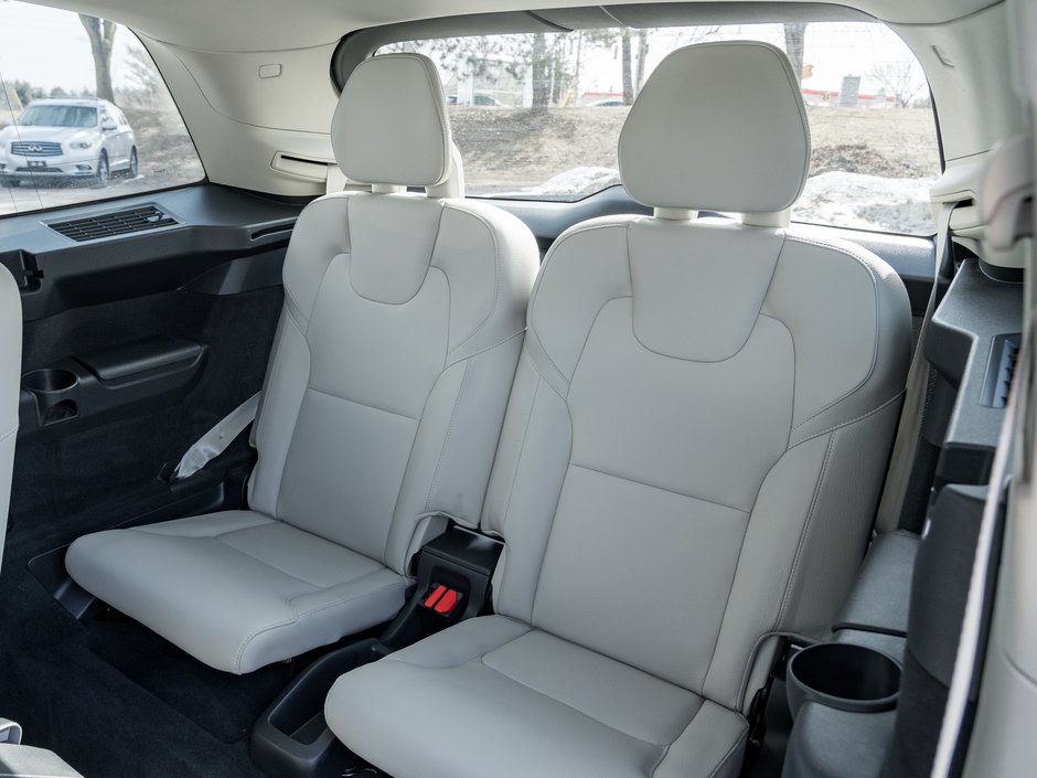 2024 Volvo XC90 B6 AWD PLUS 7-Seater  OFF LEASE  ONE OWNER  CPO-23