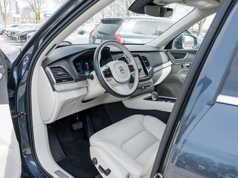 2024 Volvo XC90 B6 AWD PLUS 7-Seater  OFF LEASE  ONE OWNER  CPO-6