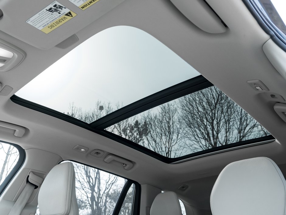 2024 Volvo XC90 B6 AWD PLUS 7-Seater  OFF LEASE  ONE OWNER  CPO-19