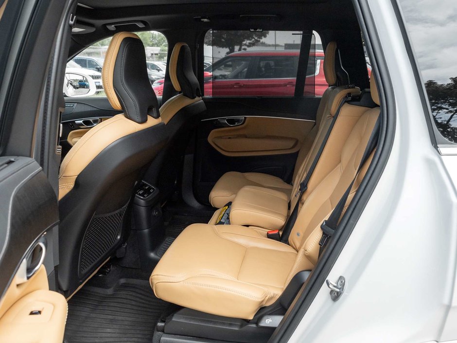 Volvo XC90 Ultimate Bright Theme 2024-24
