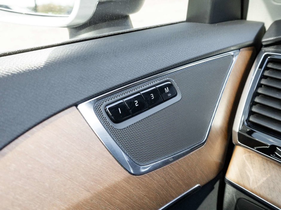 2024 Volvo XC90 Plus Bright Theme-15