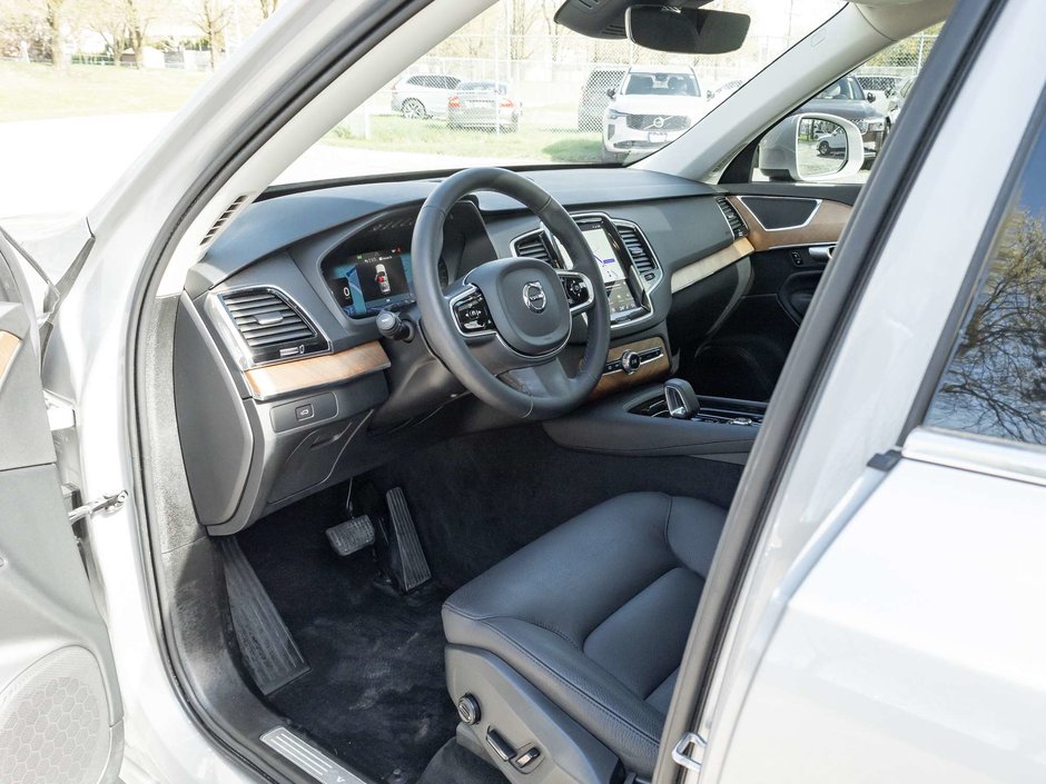 2024 Volvo XC90 Plus Bright Theme-6