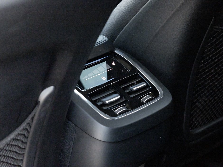 2024 Volvo XC90 B6 AWD PLUS 7-Seater  CPO FINANCE RATE fr 2.99%*-25