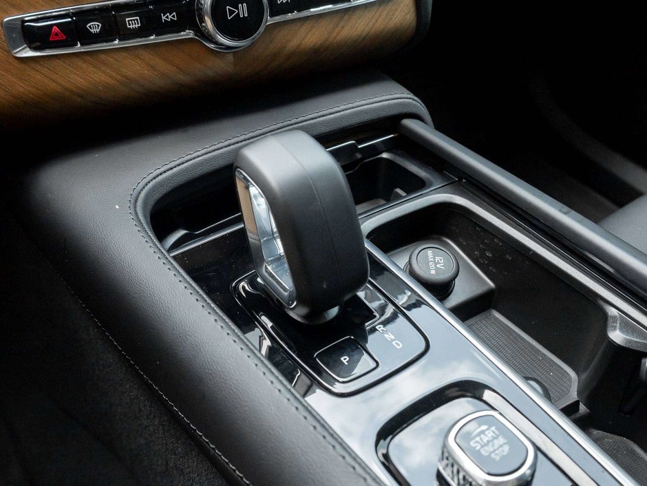 Volvo XC90 Plus Bright Theme 2024-17