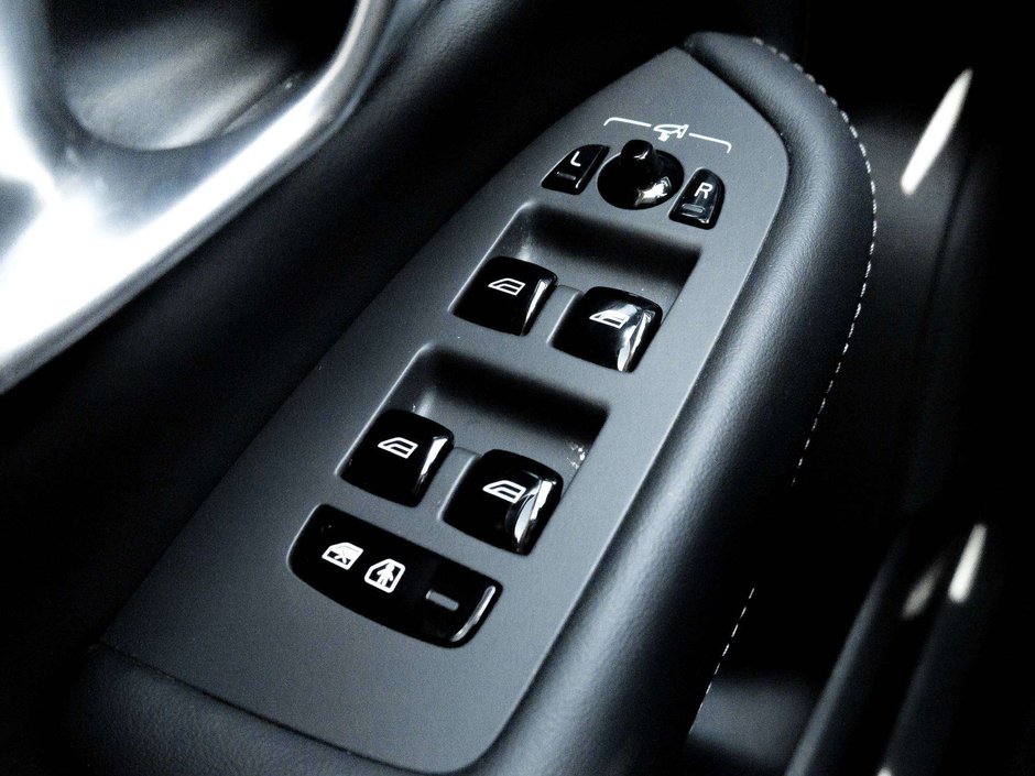 2024 Volvo XC90 Ultimate Bright Theme-16