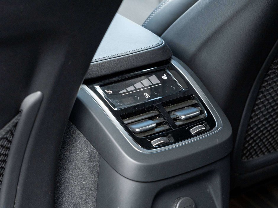 2024 Volvo XC90 ULTIMATE^6 Seater^Plug-In Hybrid^Rate fr 2.99%*-24
