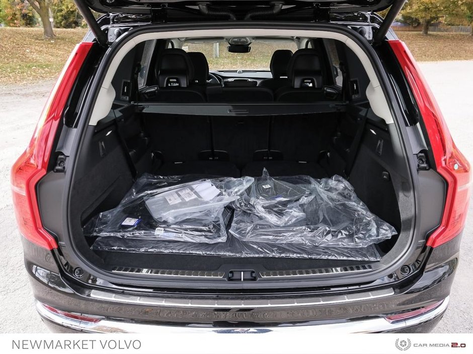 2025 Volvo XC90 B6 AWD Ultra Bright Theme 7-Seater-10