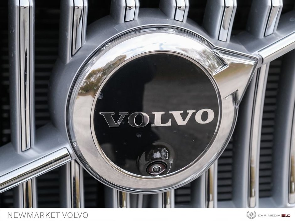 2025 Volvo XC90 B6 AWD Ultra Bright Theme 7-Seater-8