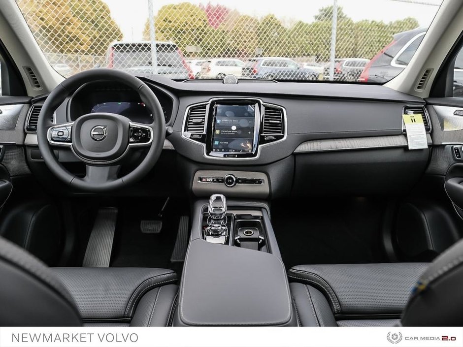 2025 Volvo XC90 B6 AWD Ultra Bright Theme 7-Seater-24
