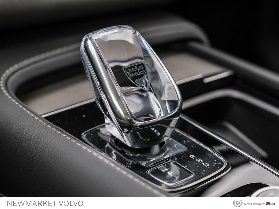 2025 Volvo XC90 B6 AWD Ultra Bright Theme 7-Seater-18