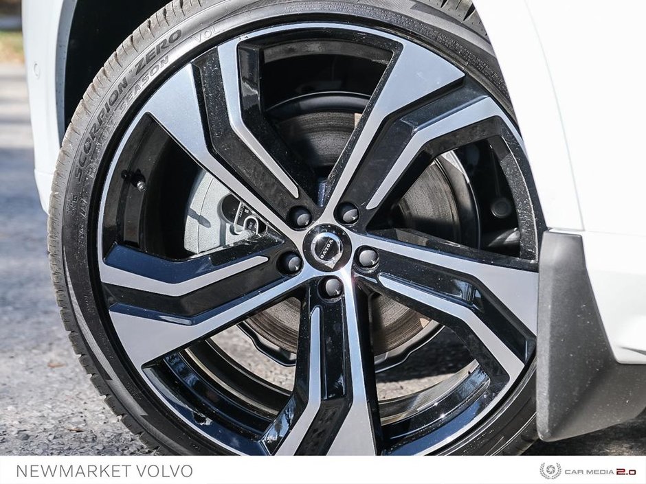 2025 Volvo XC90 B6 AWD Ultra Bright Theme 7-Seater-5