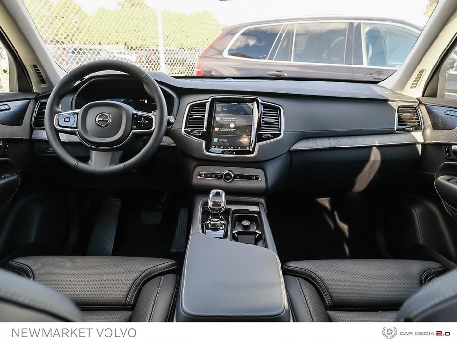 2025 Volvo XC90 B6 AWD Ultra Bright Theme 7-Seater-24