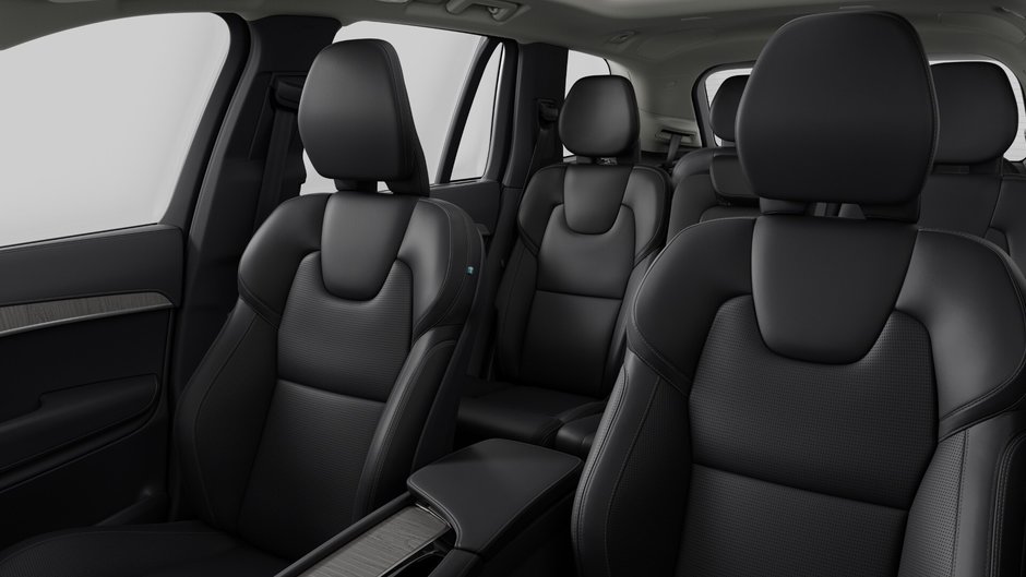 2025 Volvo XC90 B6 AWD Ultra Bright Theme 7-Seater-9