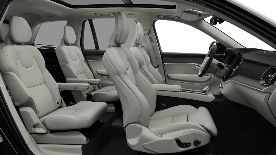 2025 Volvo XC90 2025.5 B6 AWD Ultra Bright Theme 6-Seater-12