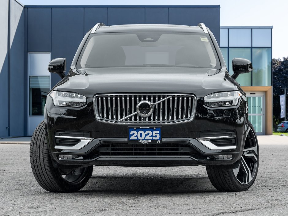 2025 Volvo XC90 B6 AWD Ultra Bright Theme 7-Seater  B WILKINS  CPO-1