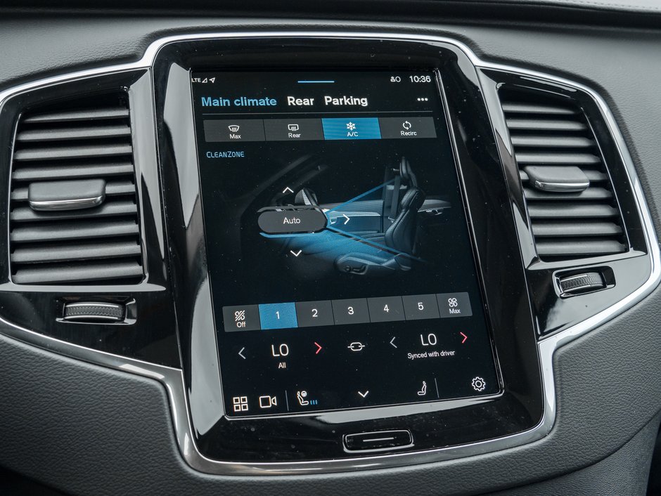 2025 Volvo XC90 B6 AWD Ultra Bright Theme 7-Seater  B WILKINS  CPO-19