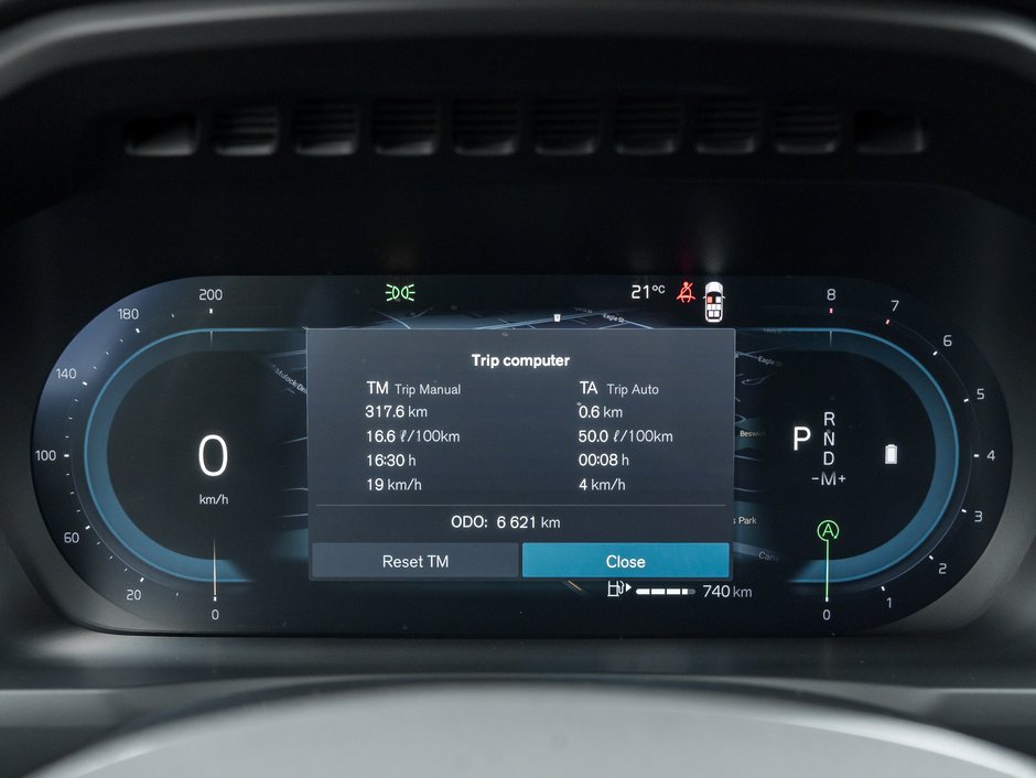 2025 Volvo XC90 B6 AWD Ultra Bright Theme 7-Seater  B WILKINS  CPO-9