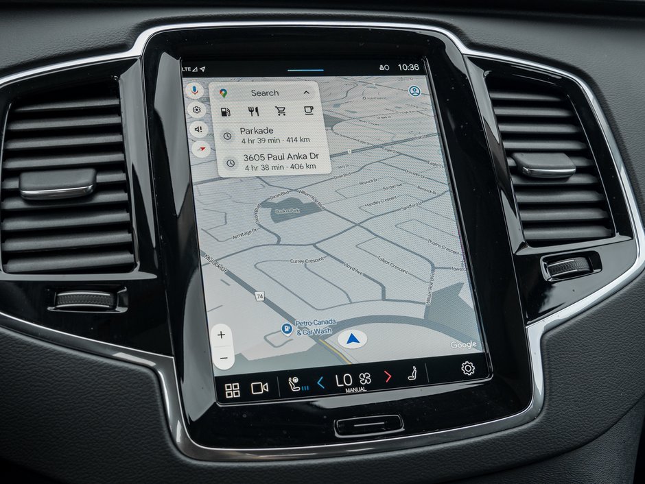 2025 Volvo XC90 B6 AWD Ultra Bright Theme 7-Seater  B WILKINS  CPO-10