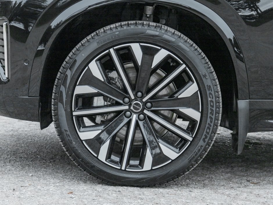 2025 Volvo XC90 2025.5 B6 AWD Plus 7-Seater HARMAN KARDON-3