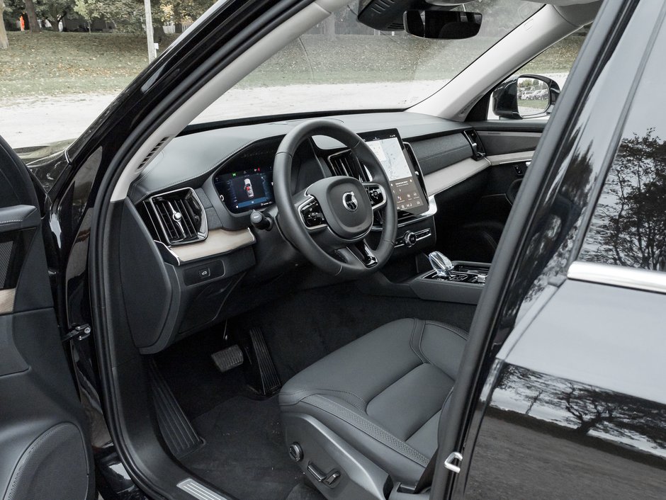 2025 Volvo XC90 2025.5 B6 AWD Plus 7-Seater HARMAN KARDON-6