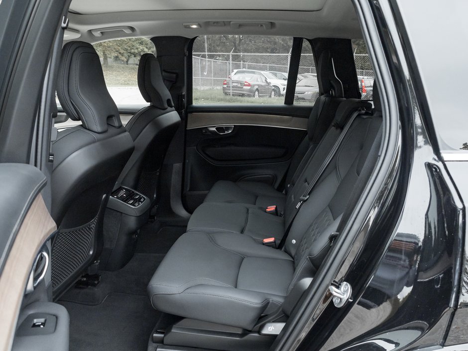 2025 Volvo XC90 2025.5 B6 AWD Plus 7-Seater HARMAN KARDON-25