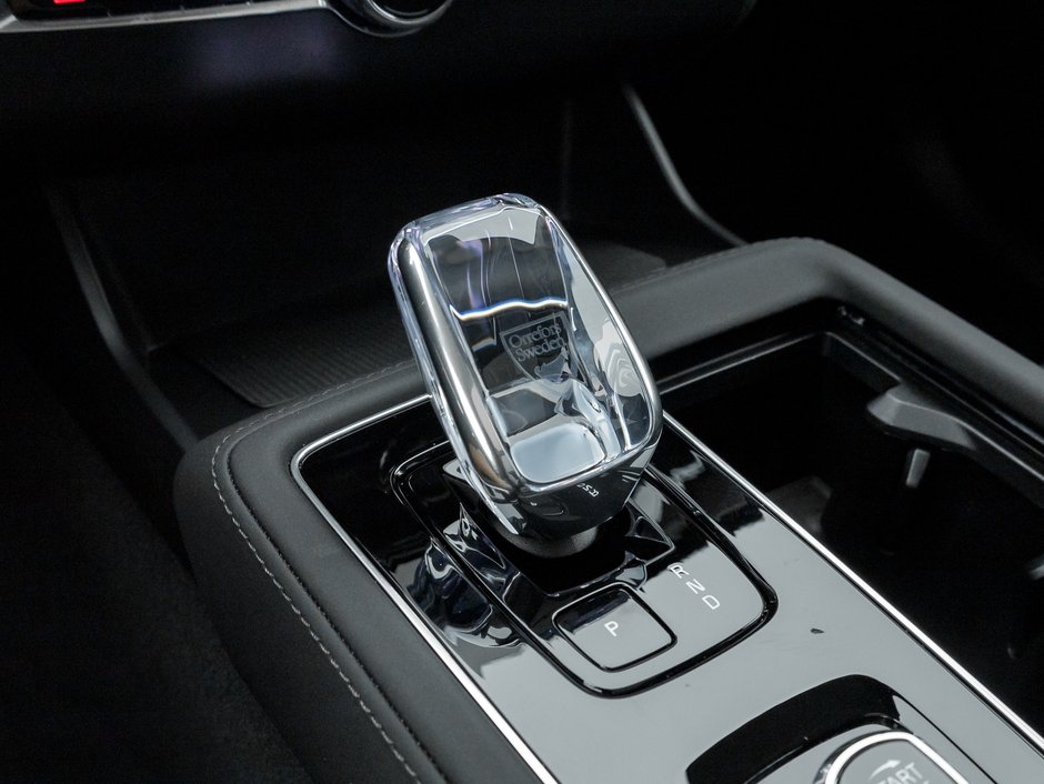 2025 Volvo XC90 2025.5 B6 AWD Plus 7-Seater HARMAN KARDON-17